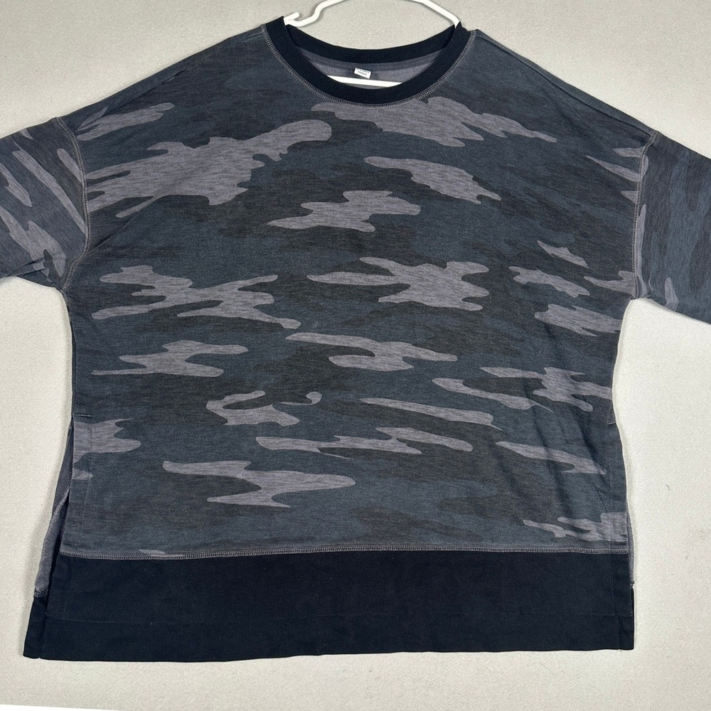Old Navy Sweatshirt Womens 2X Plus Camouflage Grey Side Slit Crew Neck Pullover